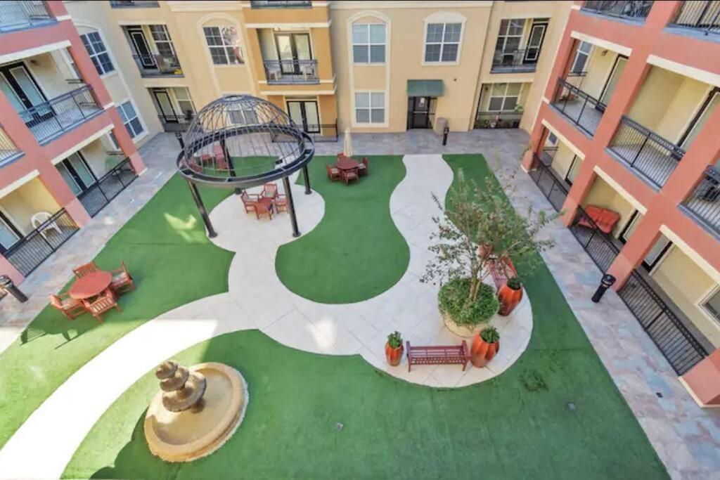 Modern Condo Near Texas Medical Center W Free Parking Χιούστον Εξωτερικό φωτογραφία